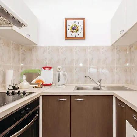 Cozy Apartment In Smrika With Wifi Apartment