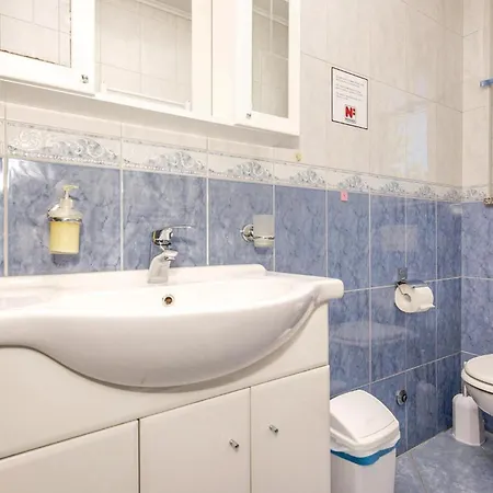 Cozy Apartment In Smrika With Wifi Apartment