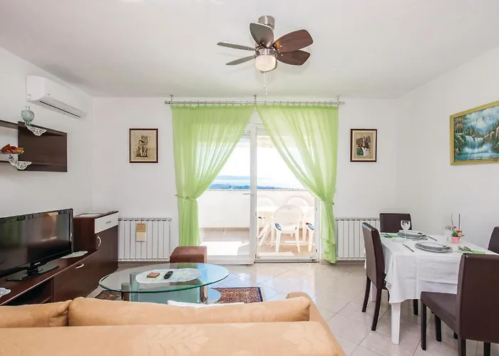 1 Bedroom Lovely In 公寓 *